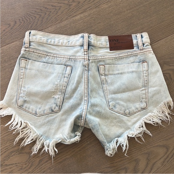 One Teaspoon Shorts - Picture 3 of 6